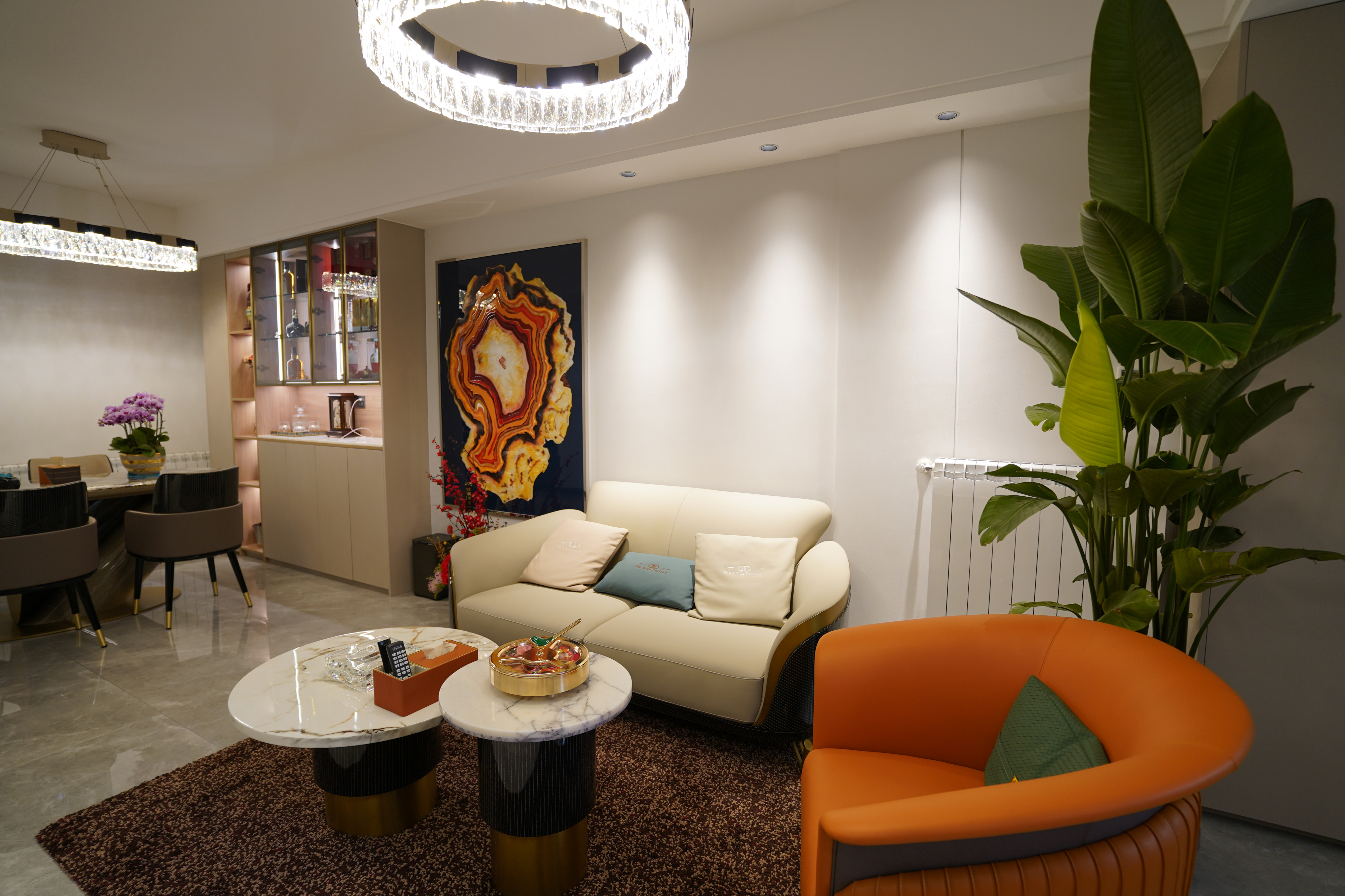 水岸星城,現(xiàn)代輕奢