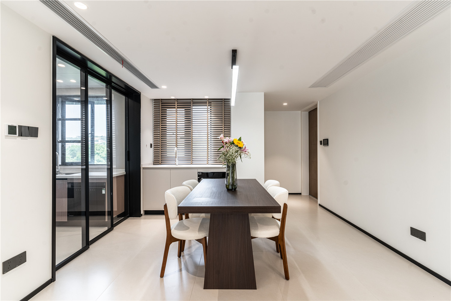 中交越秀知園裝修,意式極簡,武漢裝修設計