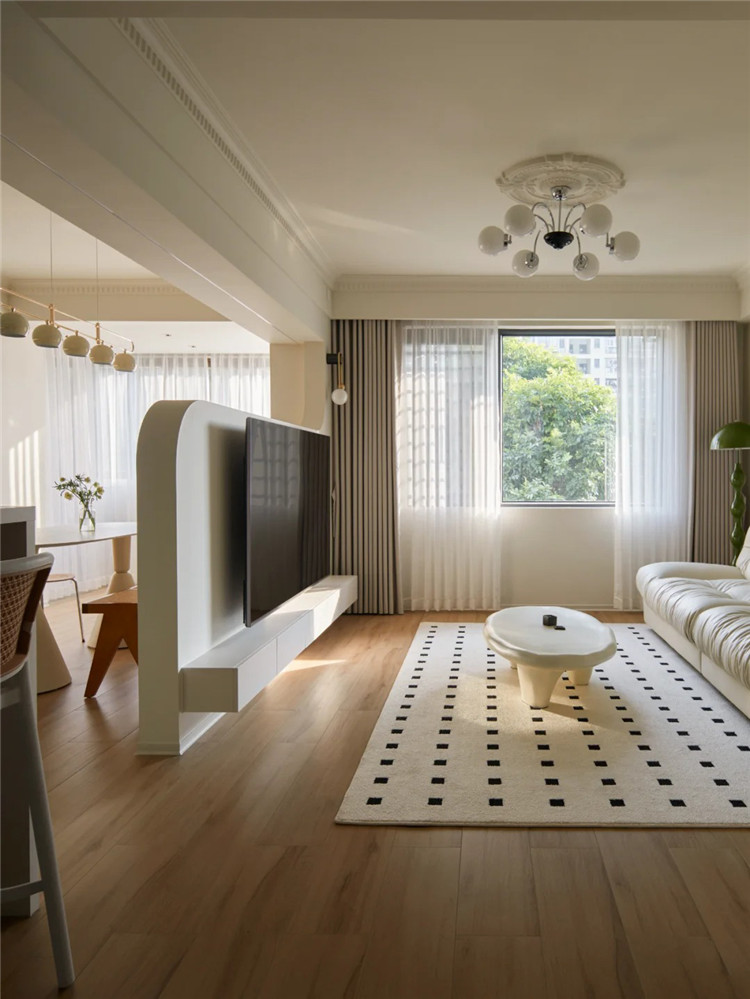 201136480026.jpg 敲掉這堵墻,瞬間拯救小黑屋_1_青和設計_來自小紅書網頁版.jpg